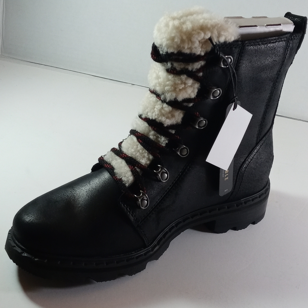 - Boot - Picture 4 of 6